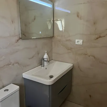 Lejlighed Richi Tirana